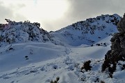 81 Scendo non dalla traccia di salita per la Baita Venturosa ma a dx per dossi